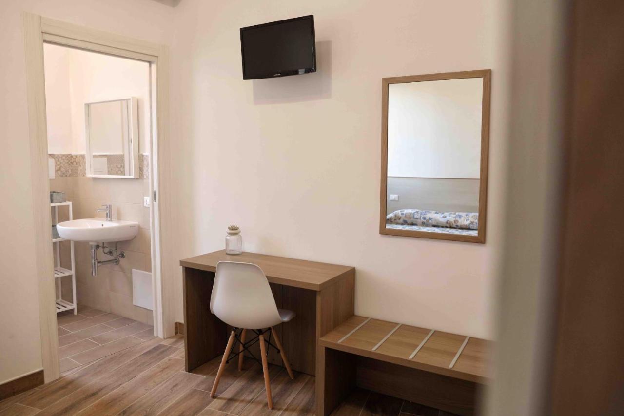 Madrice 66 Central Rooms Favignana Esterno foto